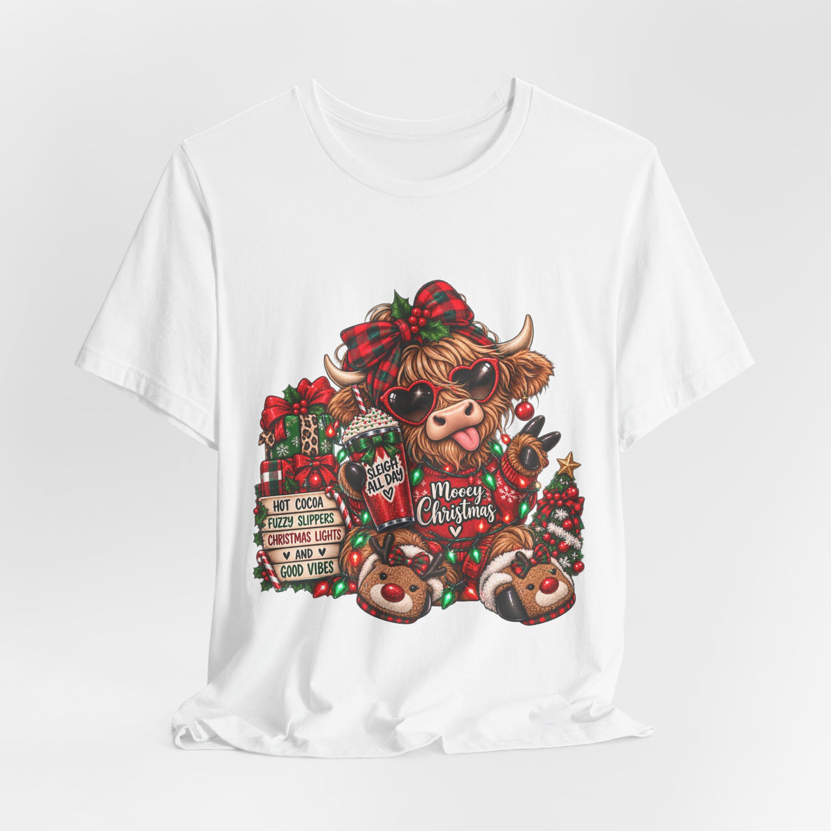 Christmas Cow Graphic Tee — Merry Christmas Plaid Highland Cow Holiday T-Shirt